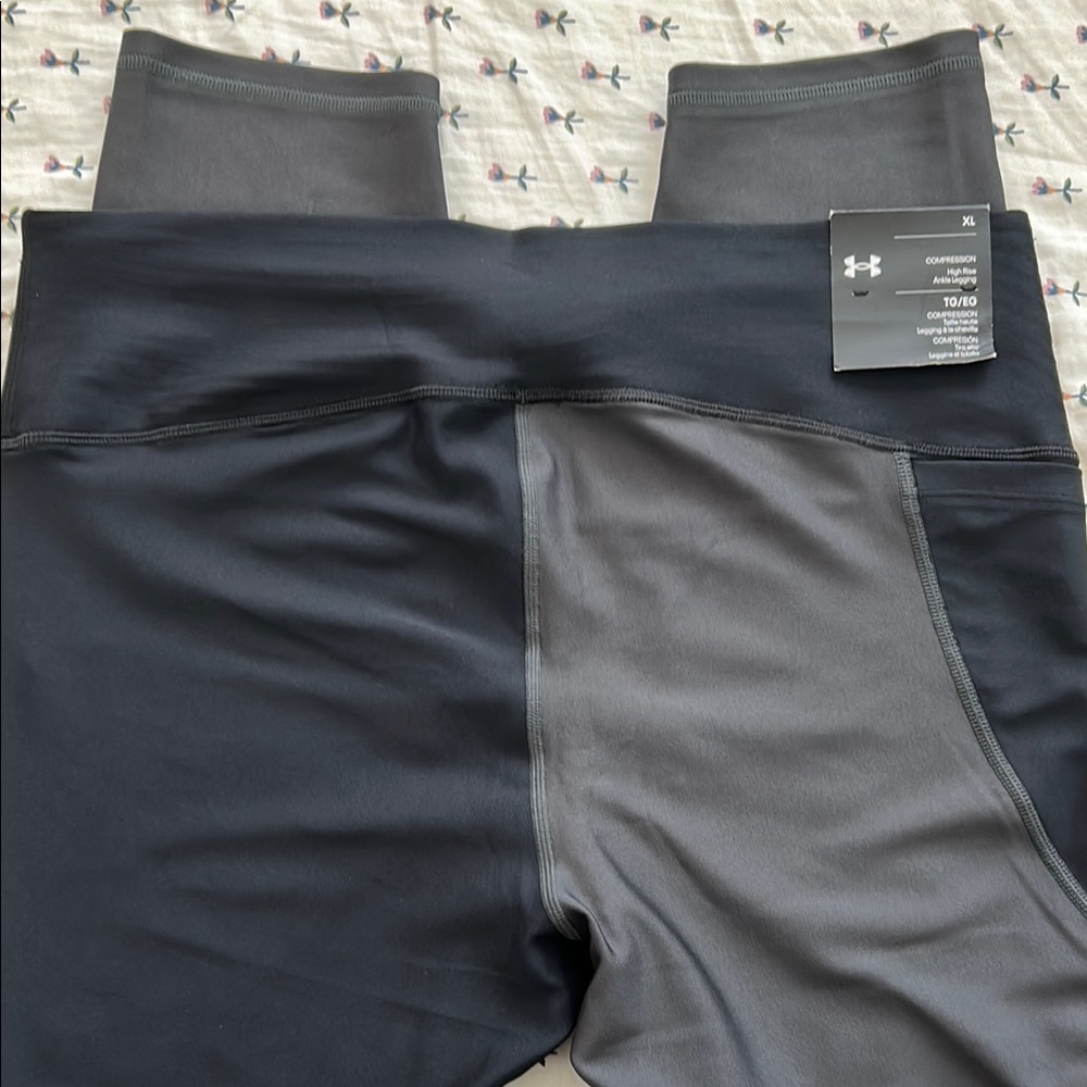 Under Armour Black Athletic Leggings - Picture 2 of 7